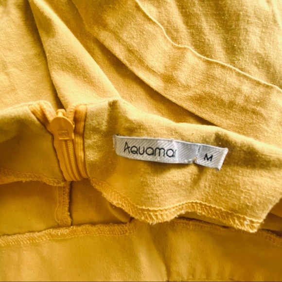 Yellow Romper w/open Back. - Picture 7 of 7